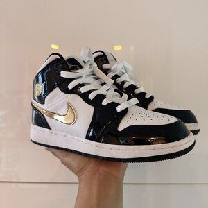 Air Jordan 1 Mid SE "Black/Gold Patent Leather" sneakers